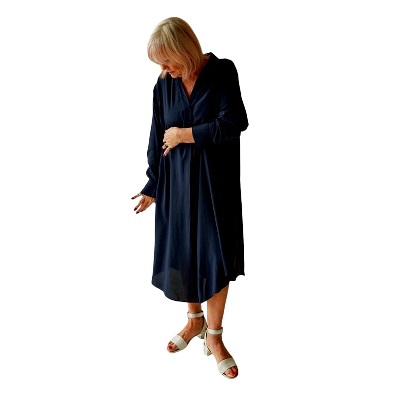 Chalk Clothing Julia Shirt Dress Navy 7101.4303 on model front