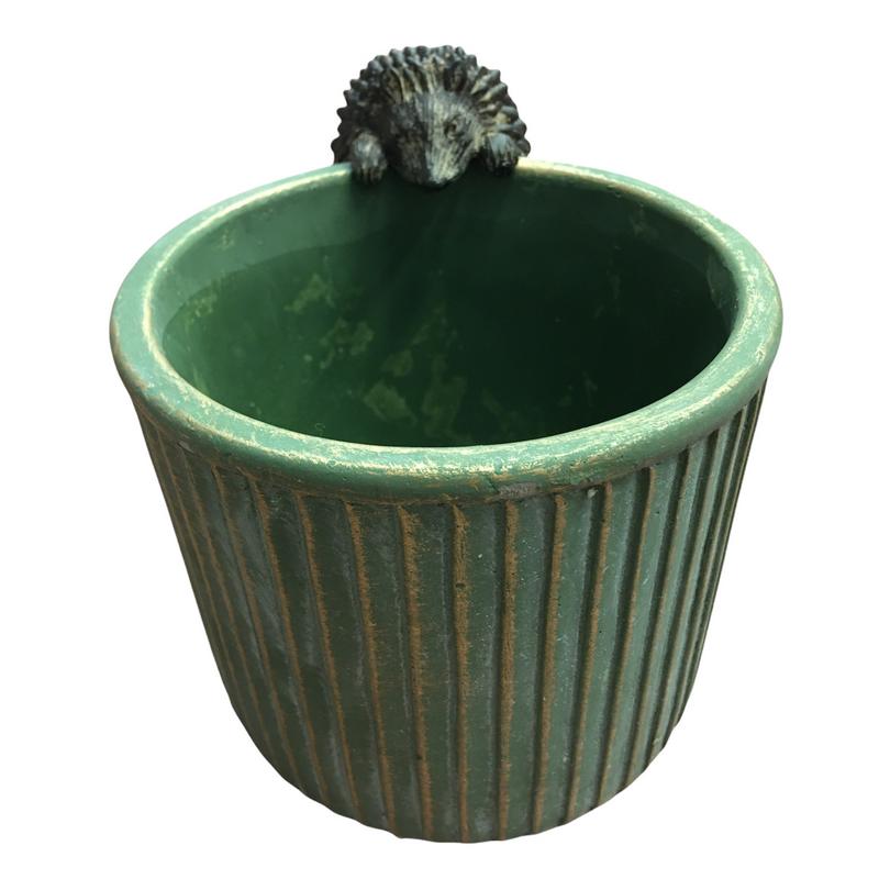 Edwin Hedgehog Pot-edge Hanging Sculpture Brown on pot front