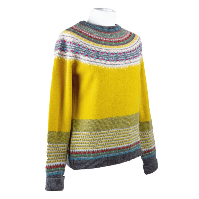 Eribe Knitwear Alpine Sweater Picallili on mannequin