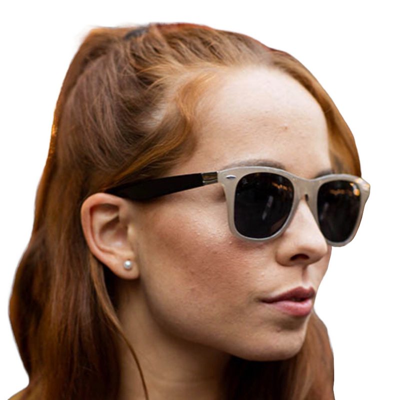 GoodLookers Sunglasses Regan Grey on female model side