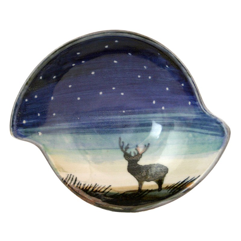 Highland Stoneware Stag at Night Quaich front