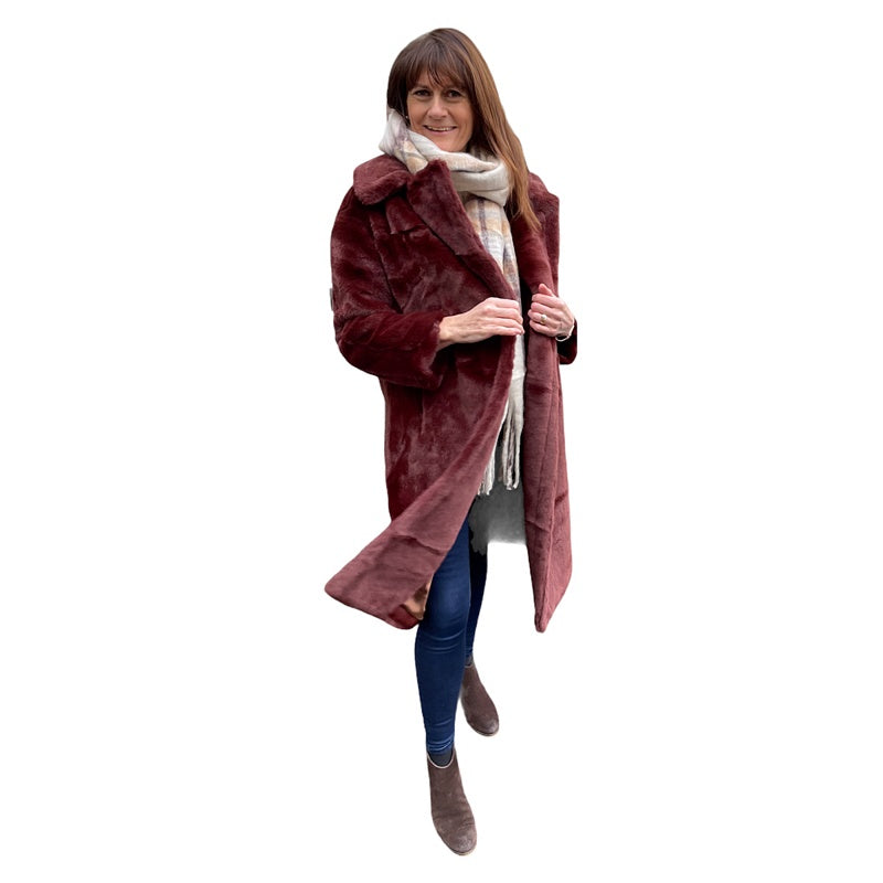 Jayley Fashion Faux Fur Coat Chocolate FMCT58A-D04 on Helen moving