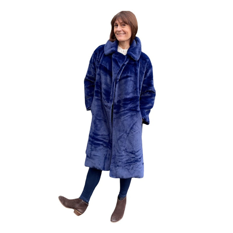 Jayley Fashion Faux Fur Shaved Shearling Coat in Navy FMCT55A-07 on Helen front