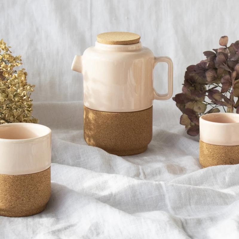 Liga Eco Living Cork Base Rose Pink Teapot For Two lifestyle
