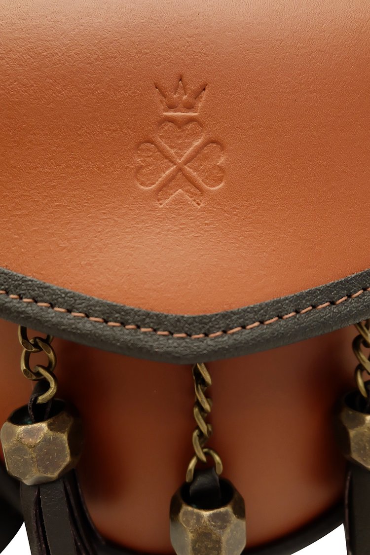 Nixey Sporran Handbag in Chestnut with Bronze Fittings logo detail