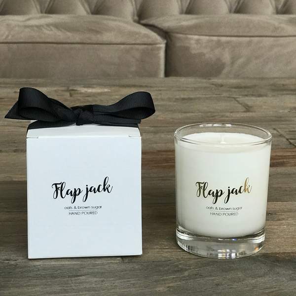 Old School Beauly Hand Poured Candle - Flapjack 20cl and gift box