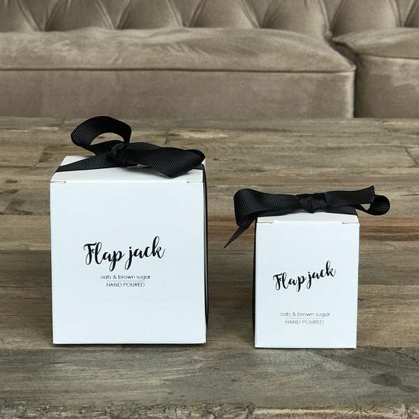 Old School Beauly Hand Poured Candle - Flapjack 20cl & 9cl