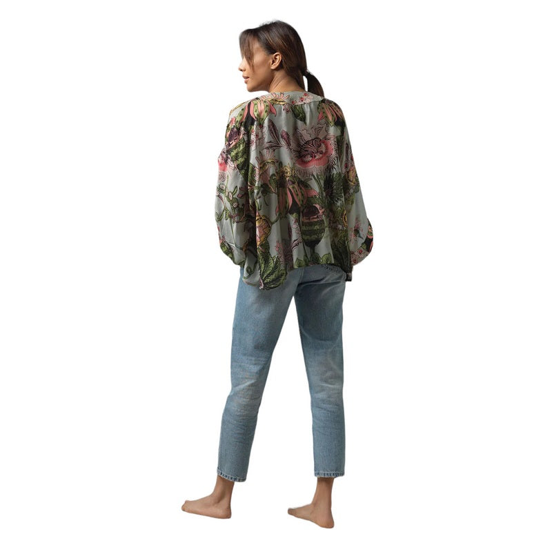 One Hundred Stars Kimono Eccentric Blooms Putty on model back