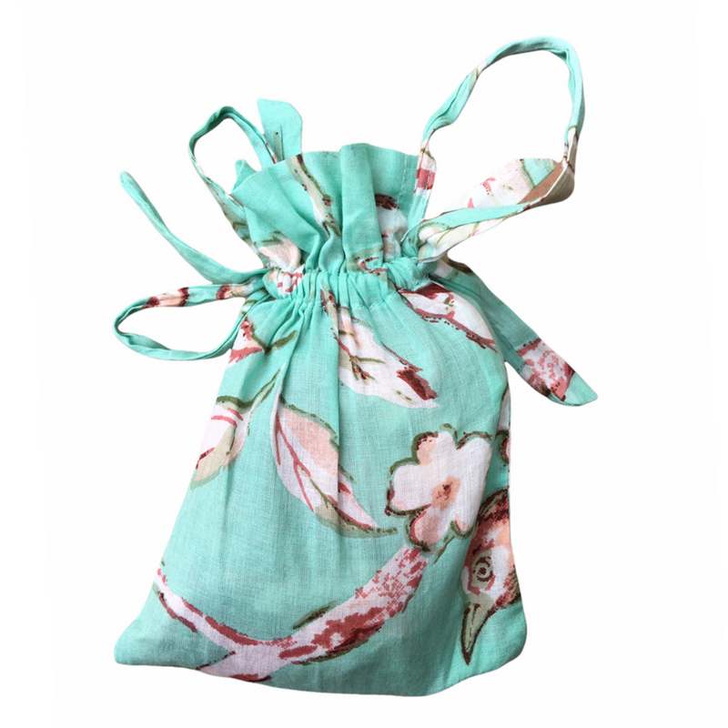 Pot Pourri in a Mint Blossom Drawstring Bag