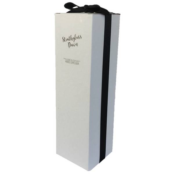 Old School Beauly Strathglass Dawn Reed Diffuser gift boxed with ribbon.