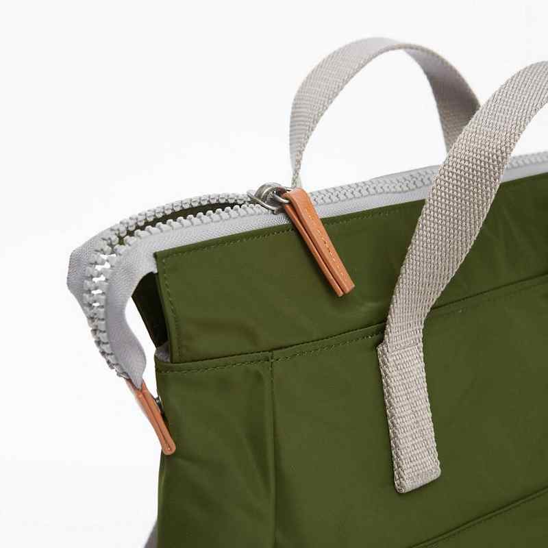 Roka Bantry B Sustainable Backpack Medium Avocado zip detail