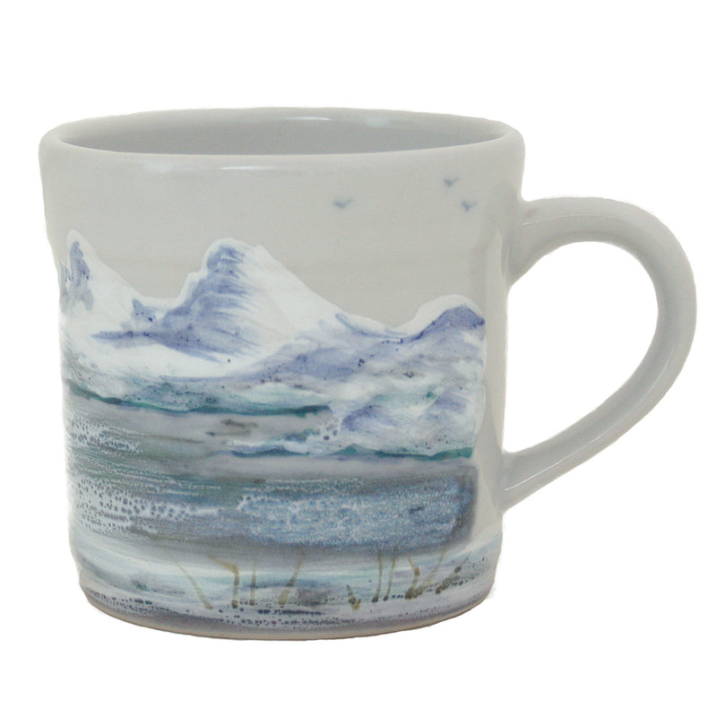 Highland Stoneware Snowscene Mug Half Pint