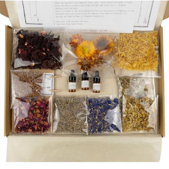 Sting In The Tail Pot Pourri Kit open