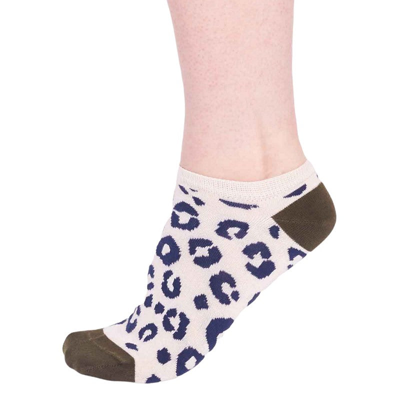Thought Clothing Reese Leopard Ladies Bamboo Trainer Socks Cream SPW779 side
