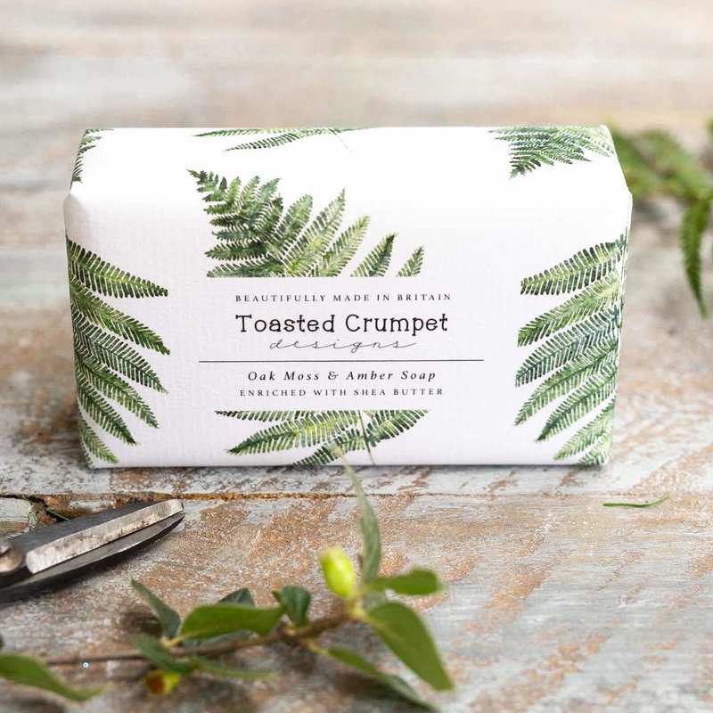 Toasted Crumpet Oakmoss & Amber Soap Bar SO08 lifestyle