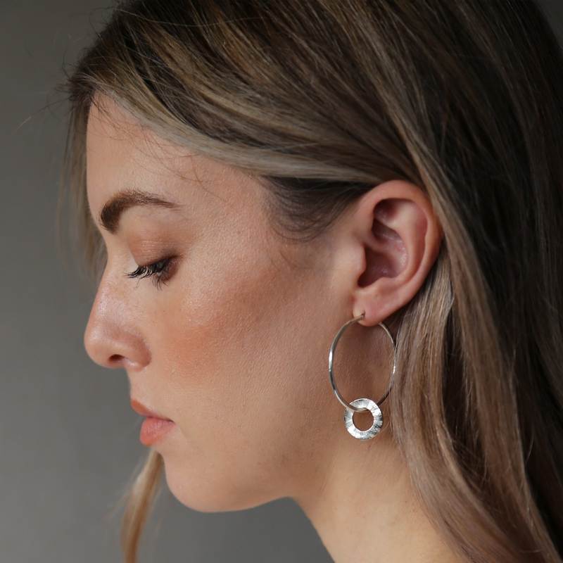 Tutti & Co Beam Earrings Silver EA411S on model