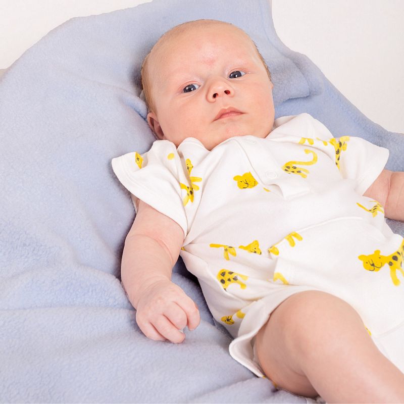 Tweedmill Baby Fleece Blanket Pastel Blue BAFLB019 in use